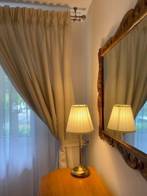 Lovely & Quiet 1-Bedroom Condo With Free Parking Bucharest 0*,  Romania