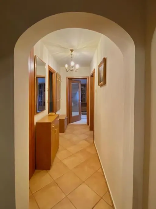 Lovely & Quiet 1-Bedroom Condo With Free Parking Bucharest Romania