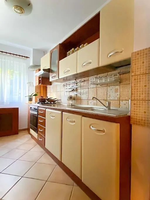 Apartment Lovely & Quiet 1-Bedroom Condo With Free Parking Bucharest Romania